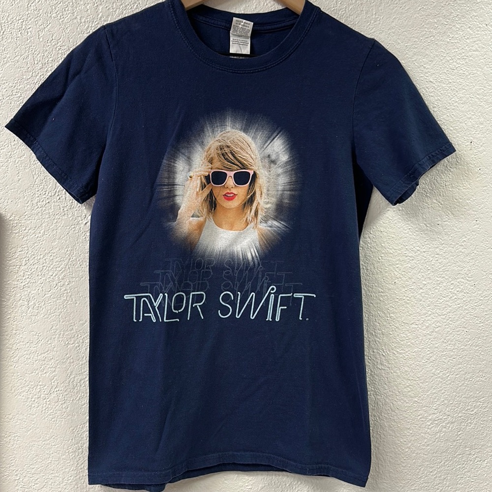 Taylor Swift 1989 World Tour Concert Merch T-Shirt Small